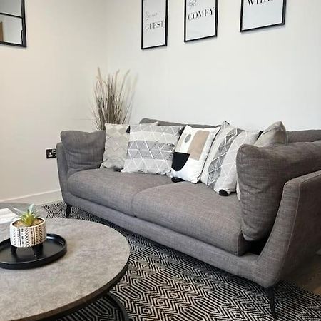 Prime Suite 2 Bedroom Apartment With Rooftop Terrace Manchester Esterno foto