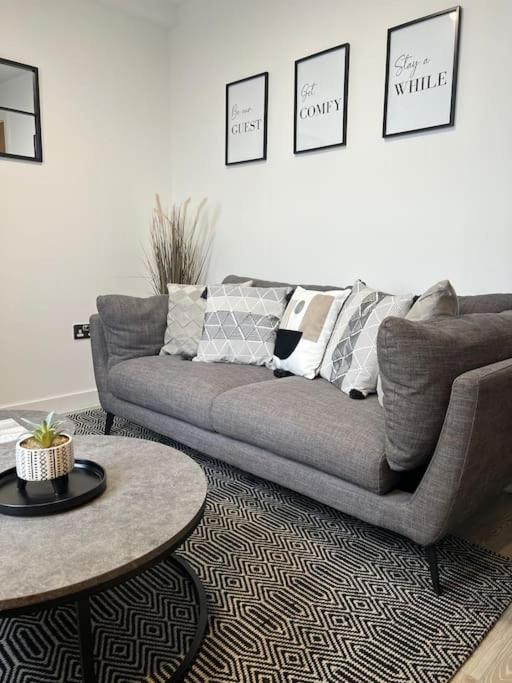 Prime Suite 2 Bedroom Apartment With Rooftop Terrace Manchester Esterno foto