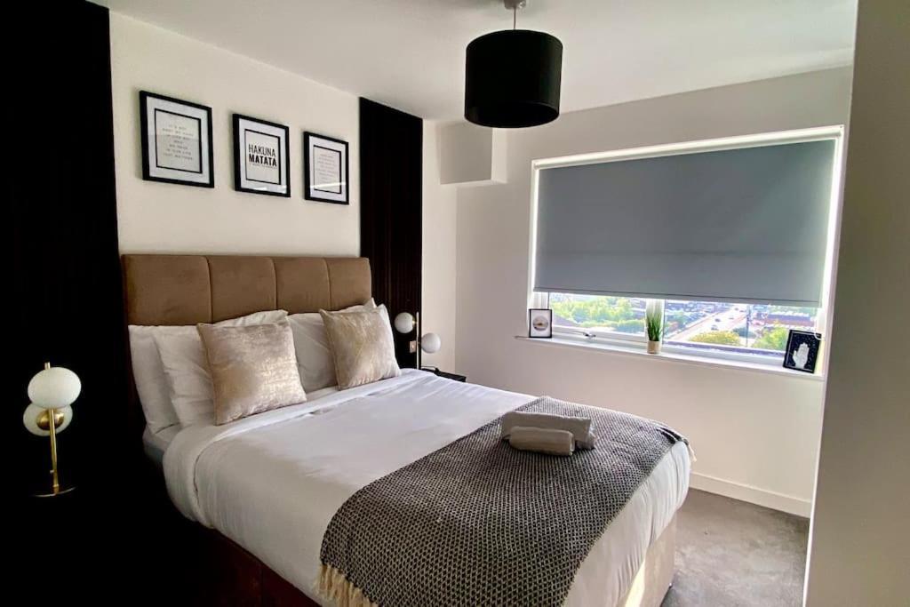 Prime Suite 2 Bedroom Apartment With Rooftop Terrace Manchester Esterno foto