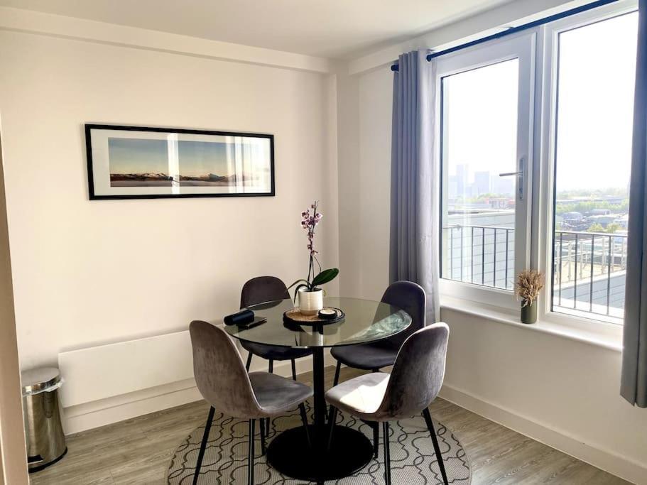 Prime Suite 2 Bedroom Apartment With Rooftop Terrace Manchester Esterno foto